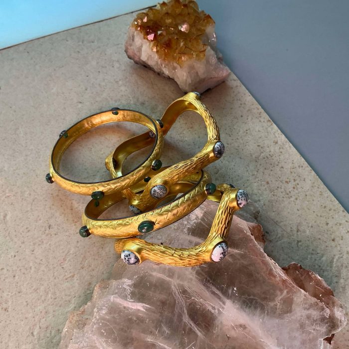 Elegant Branch-Inspired Bracelet - Image 4