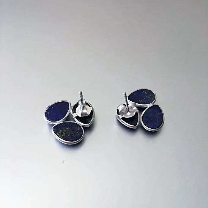 Elegant Blue Teardrop Cluster Earrings - Image 3