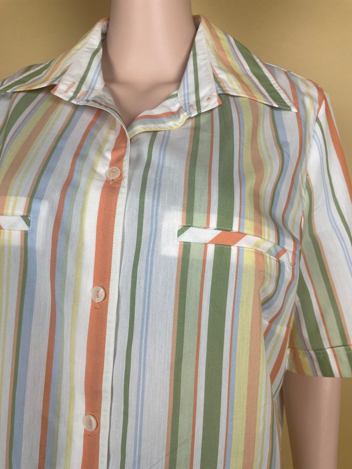 Elegant Striped Casual Shirt - Image 3