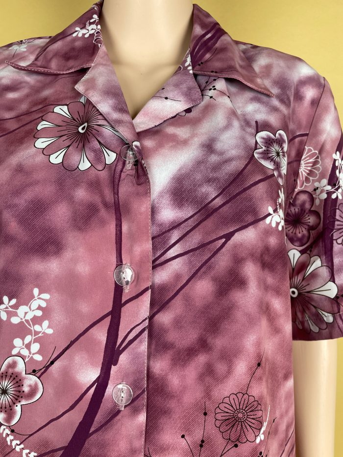Elegant Plum Blossom Women'S Shirt - Image 3
