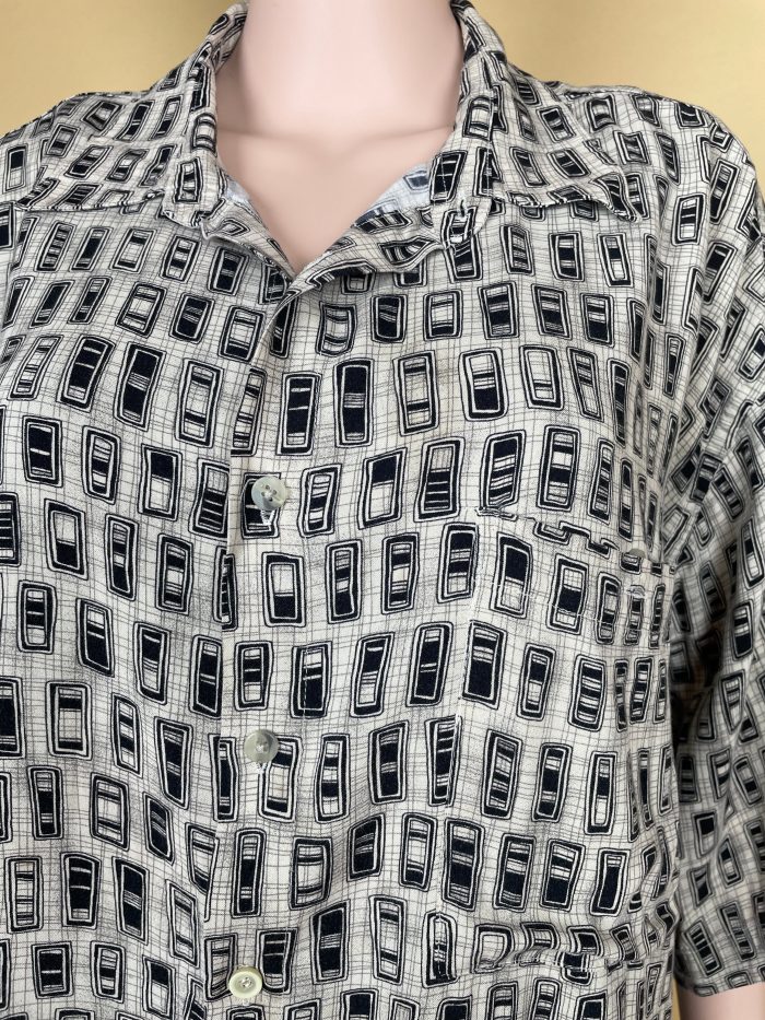 Elegant Oversized Printed Shirt - Image 3