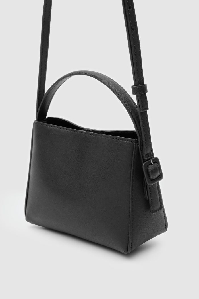Elegant Black Faux Leather Crossbody Bag - Image 5